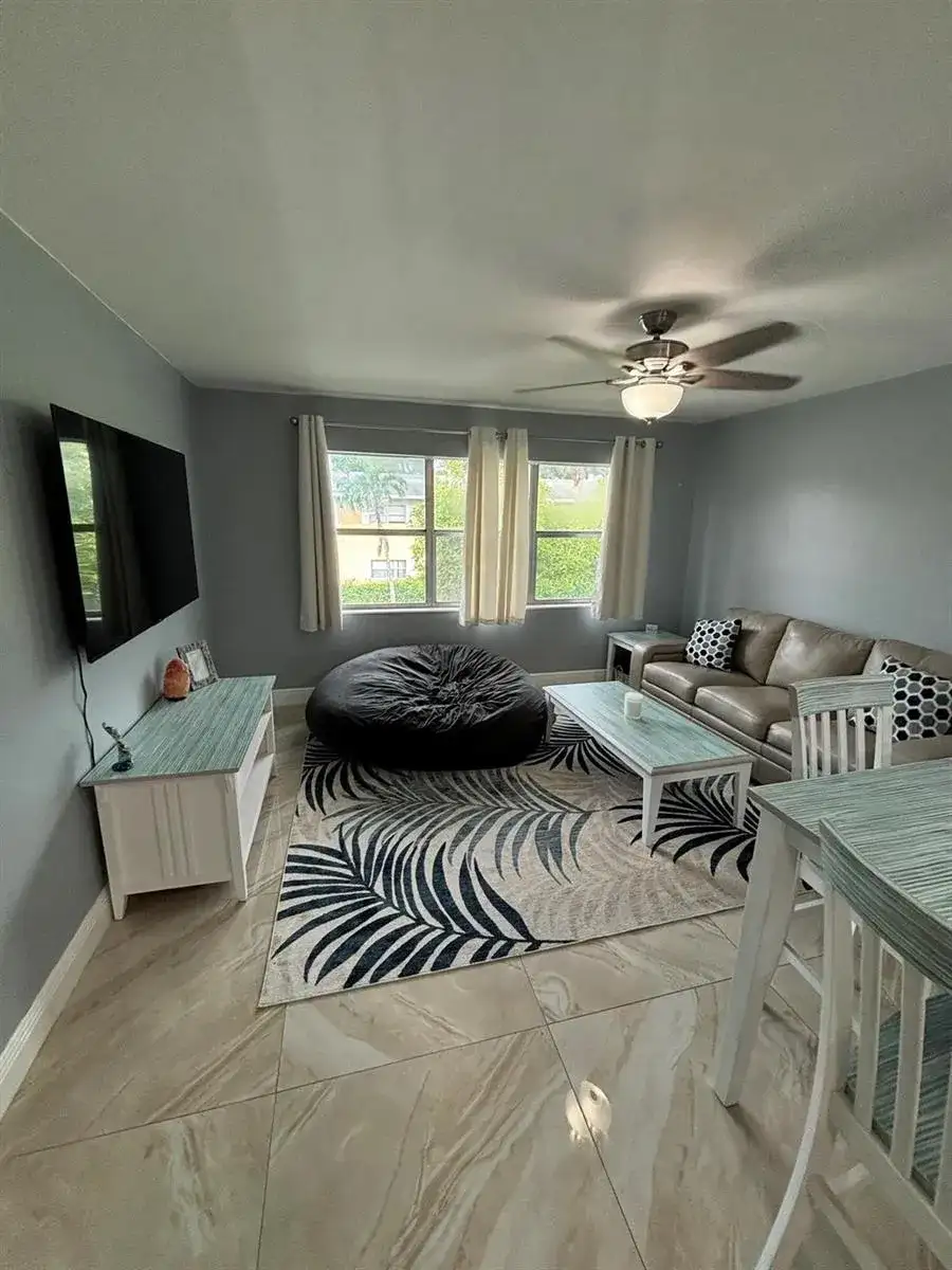 440 SE 2nd Avenue # 21, Deerfield Beach FL 33441 photo 2