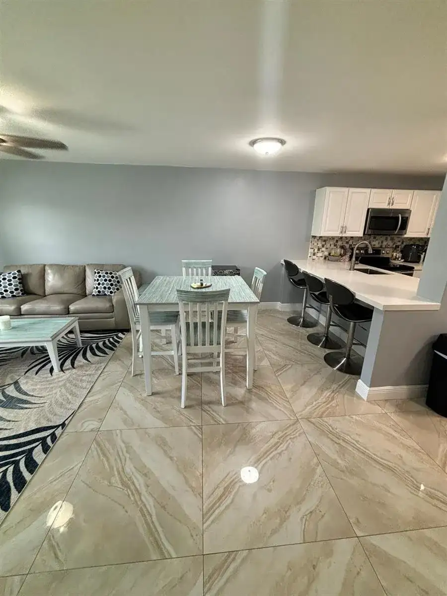 440 SE 2nd Avenue # 21, Deerfield Beach FL 33441 photo 3