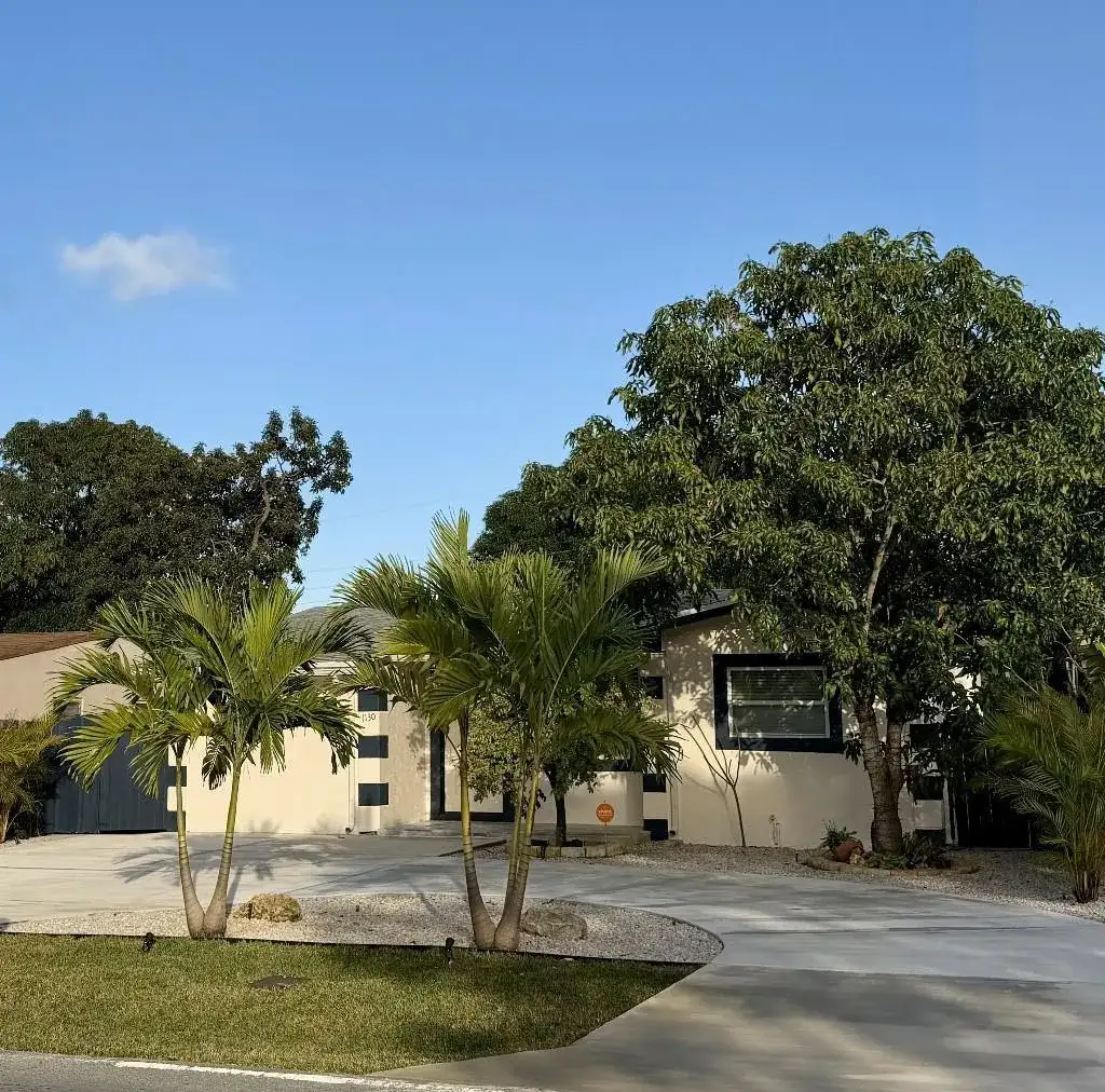 1130 NW 7th Avenue, Fort Lauderdale FL 33311 photo 2