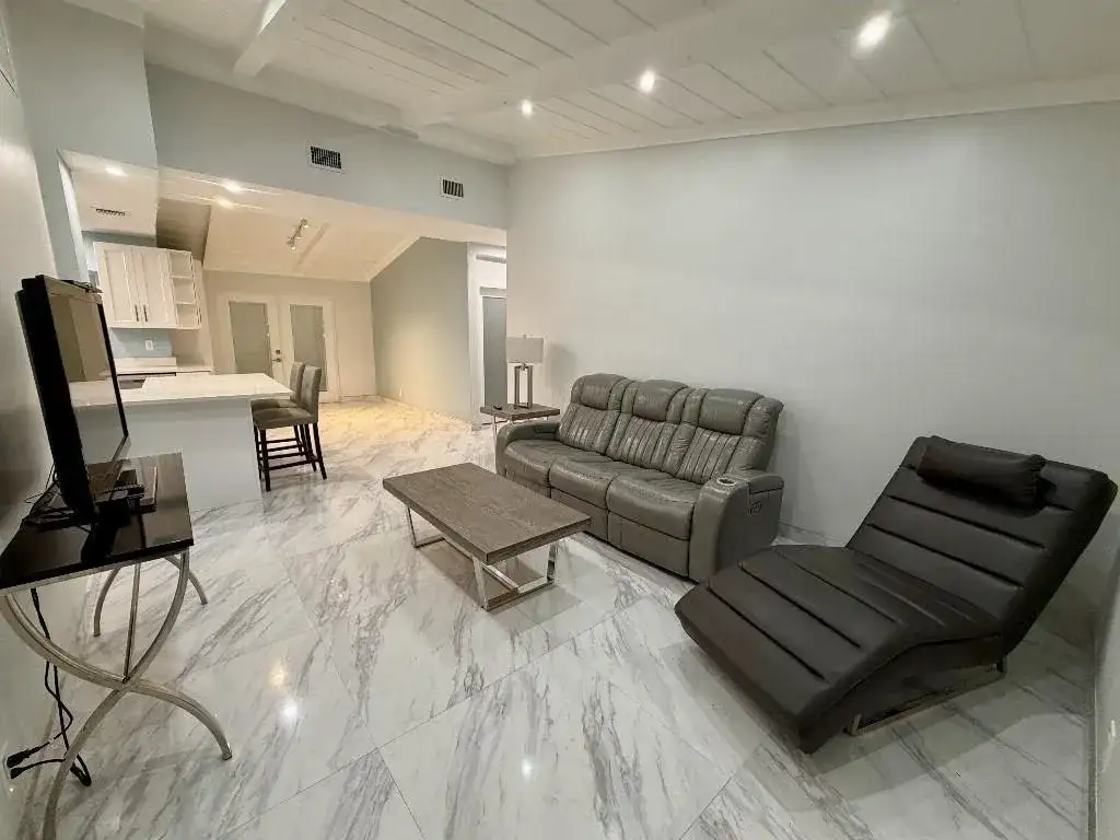 1130 NW 7th Avenue, Fort Lauderdale FL 33311 photo 4