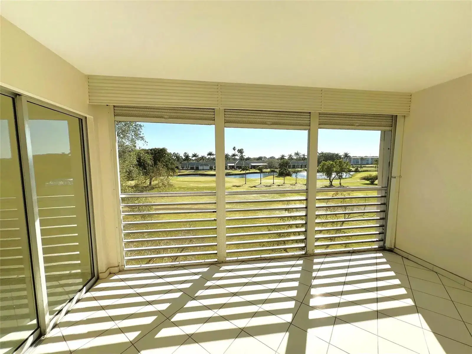 3303 Aruba Way # 4, Coconut Creek FL 33066 photo 2