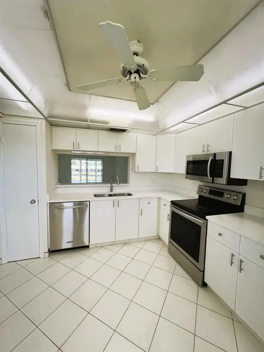 3303 Aruba Way # 4, Coconut Creek FL 33066 photo 5