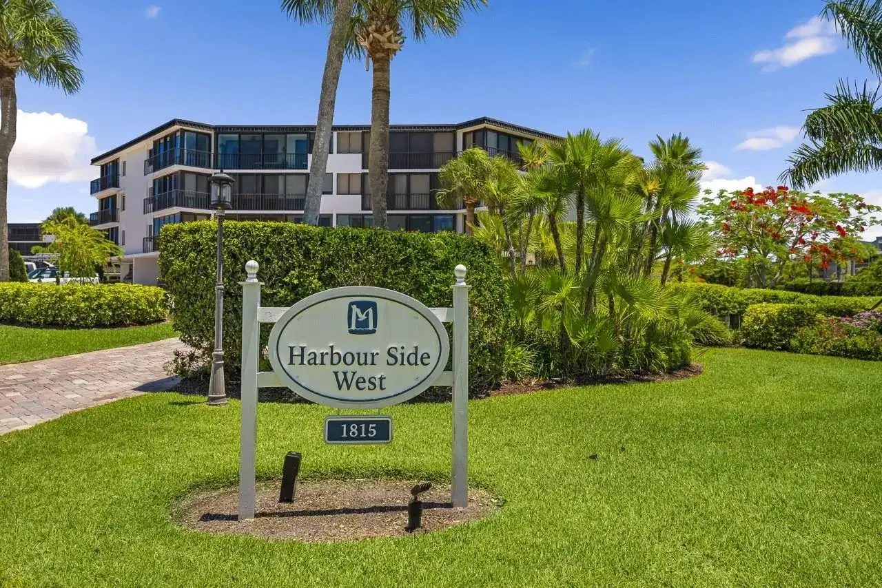 1815 Mooringline Drive # 2e, Vero Beach FL 32963 photo 3