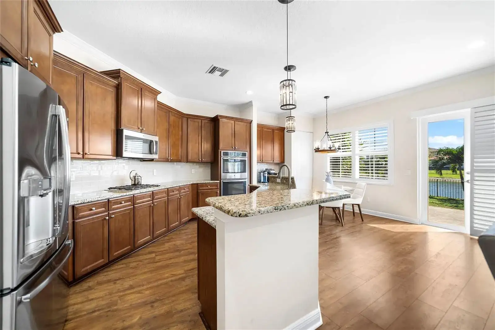 8550 Lakeside Bend, Parkland FL 33076 photo 3