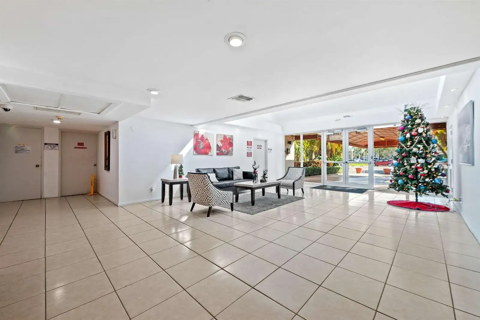 140 Lakeview Drive # 103, Weston FL 33326 photo 2
