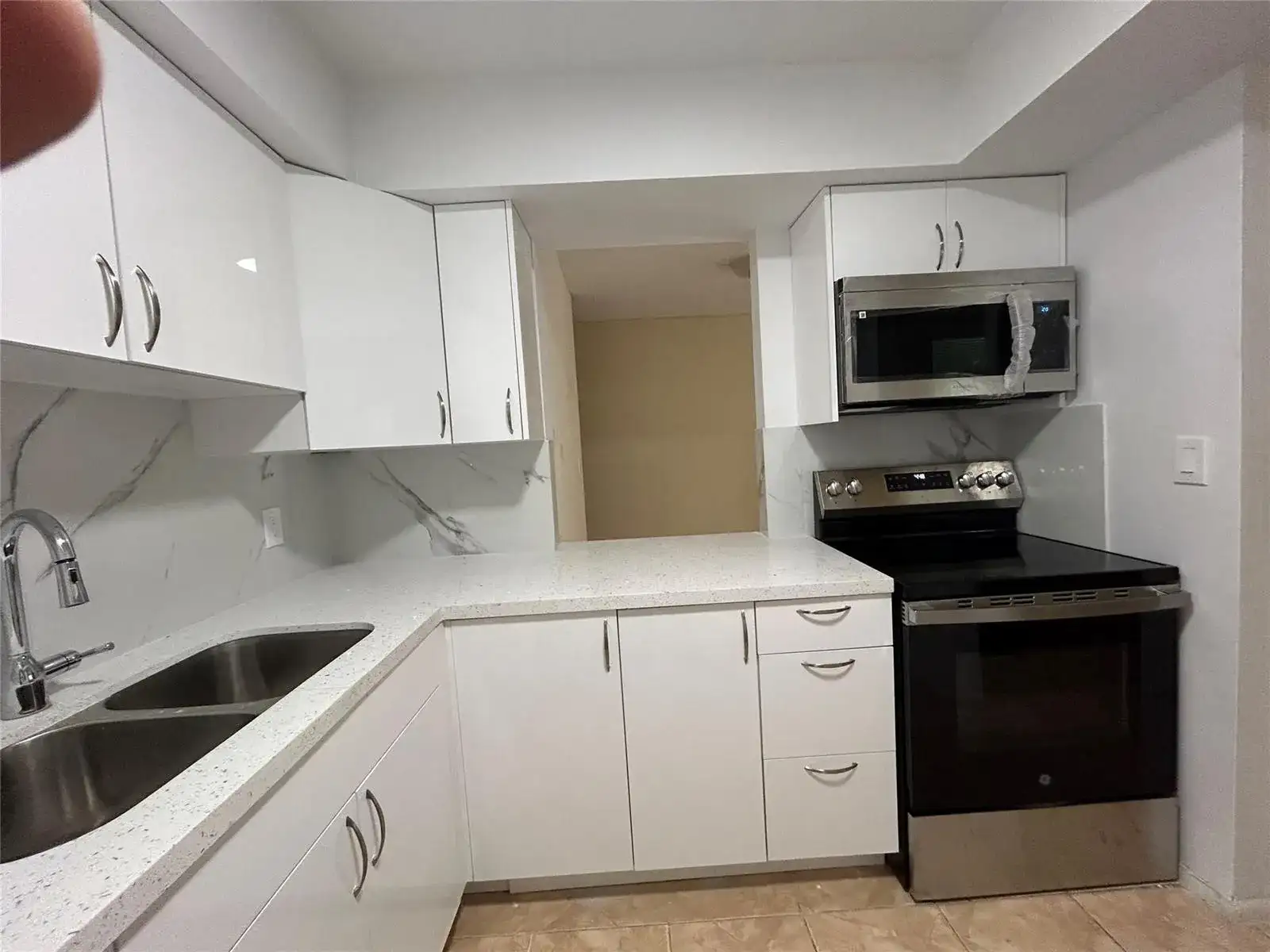 7625 SW 10th Street, North Lauderdale FL 33068 photo 4