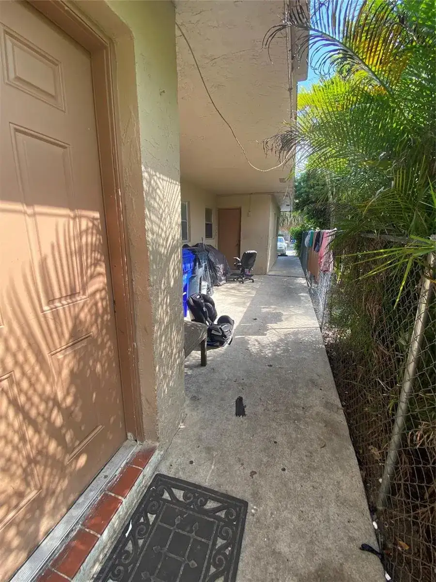 7961 SW 10th Court, North Lauderdale FL 33068 photo 3