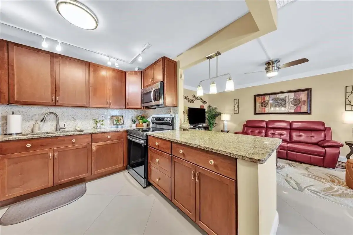2047 Wolverton C # 2047, Boca Raton FL 33434 photo 2