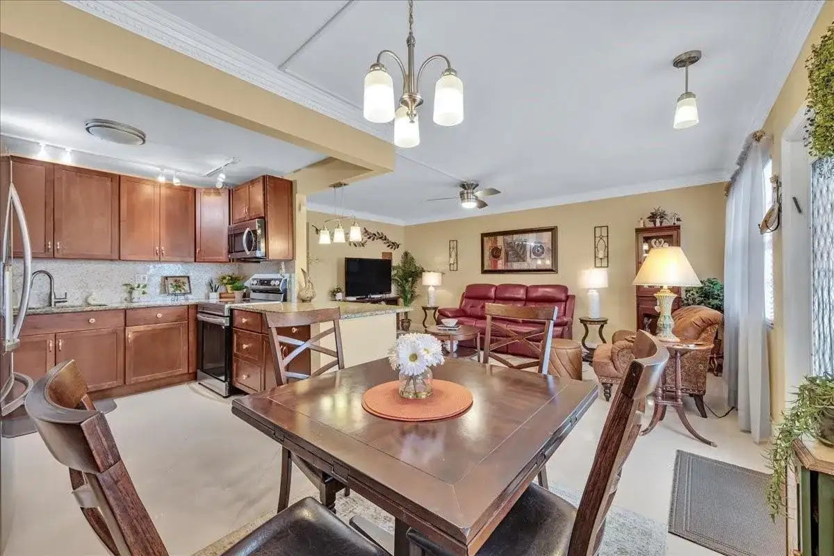 2047 Wolverton C # 2047, Boca Raton FL 33434 photo 5