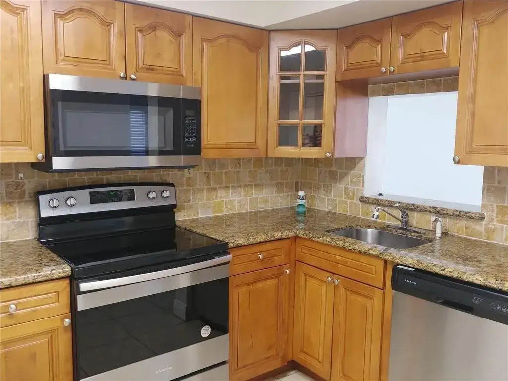 705 NW 91st Terrace, Plantation FL 33324 photo 4
