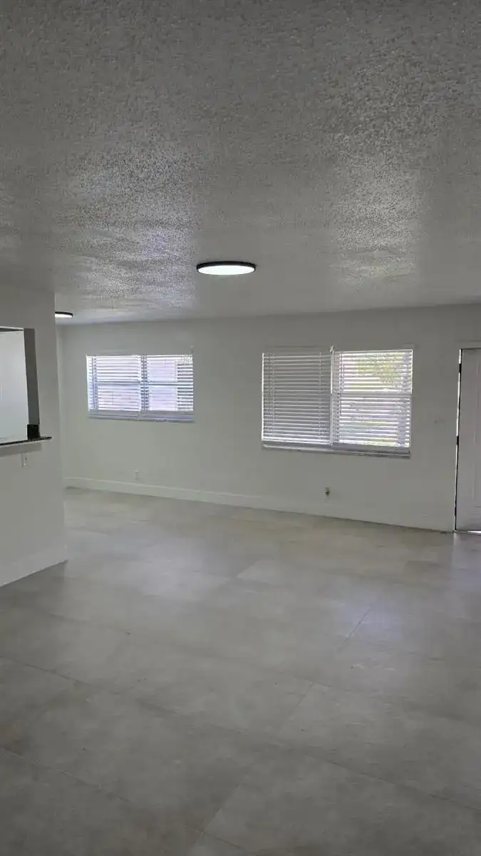 20 NW 7th Avenue # 6, Pompano Beach FL 33060 photo 4