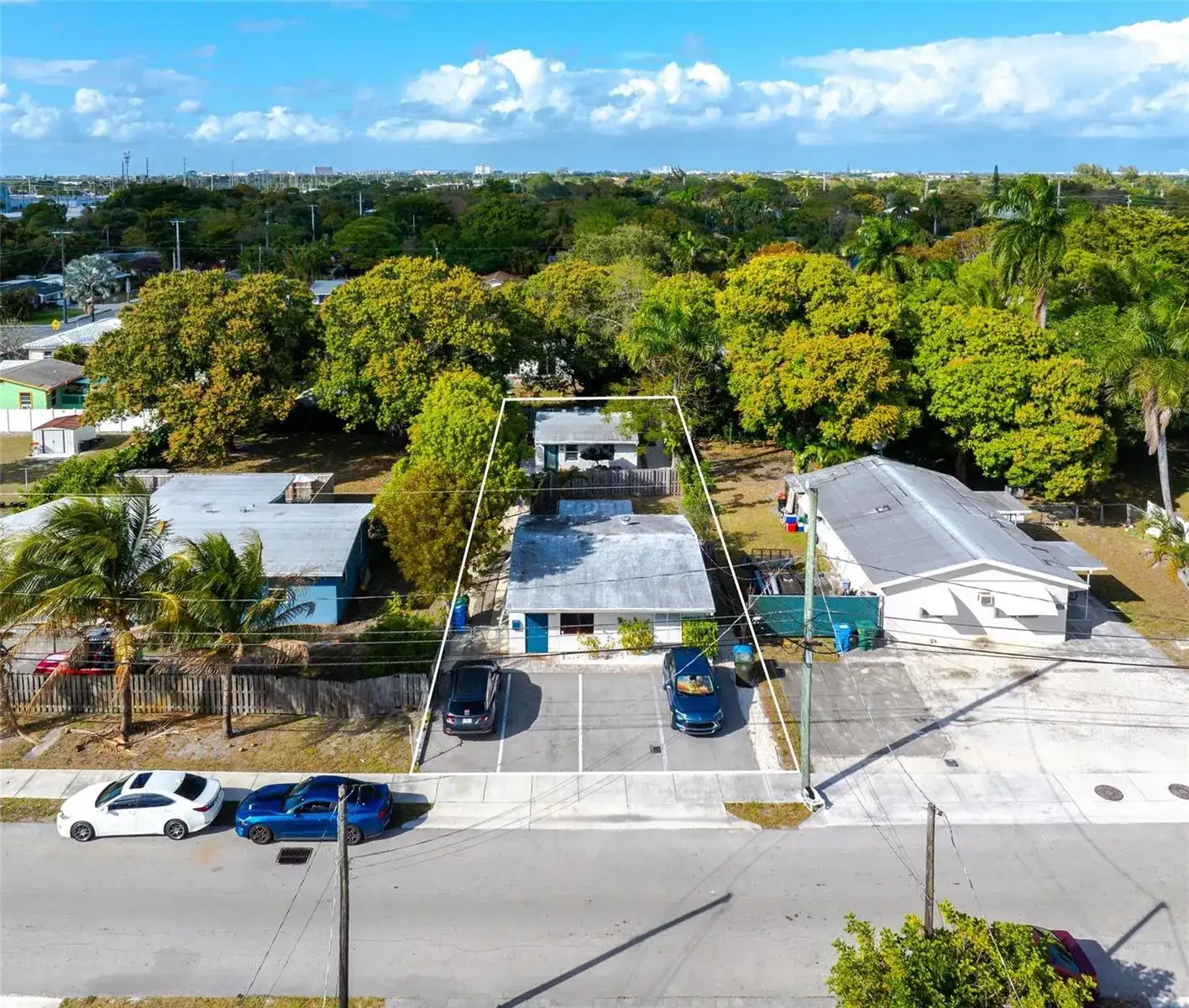659 NE 32nd Street, Oakland Park FL 33334 photo 3