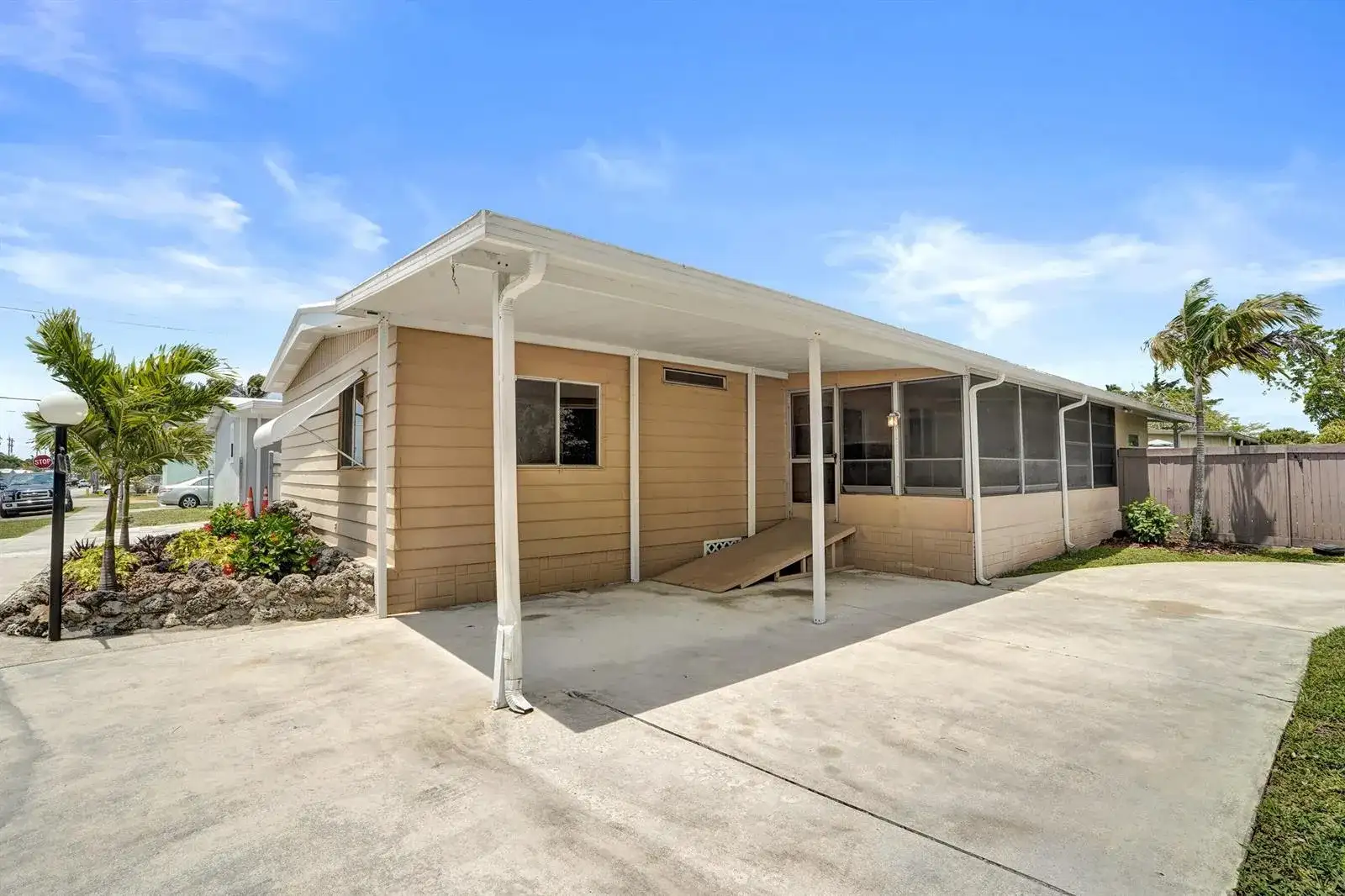 21411 NW 3rd Street, Pembroke Pines FL 33029 photo 5