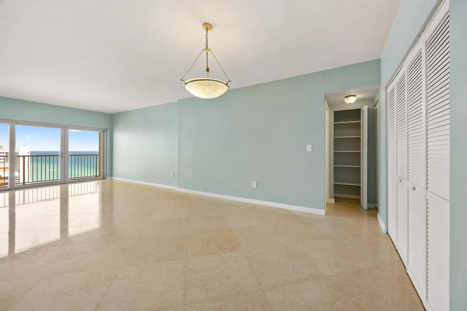 1950 S Ocean Drive, Hallandale Beach FL 33009 photo 2