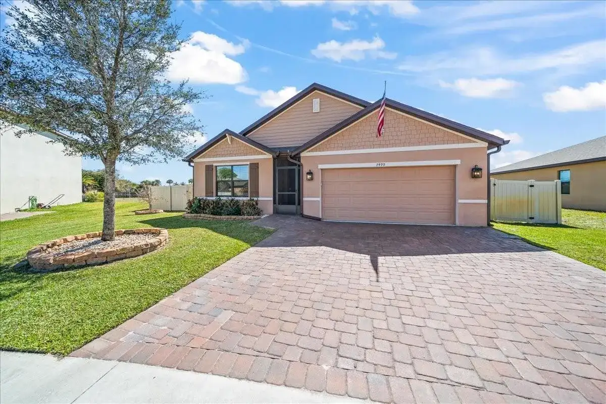 7499 Tourmaline, Grant Valkaria FL 32949 photo 2