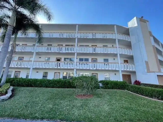 2075 Cornwall D # 2075, Boca Raton FL 33434 photo 3