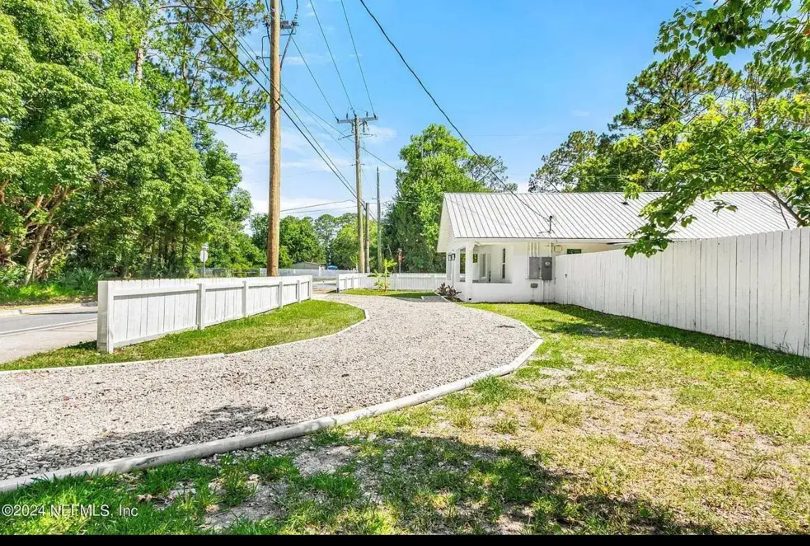 925 S St. John Street, FL 32084 photo 3