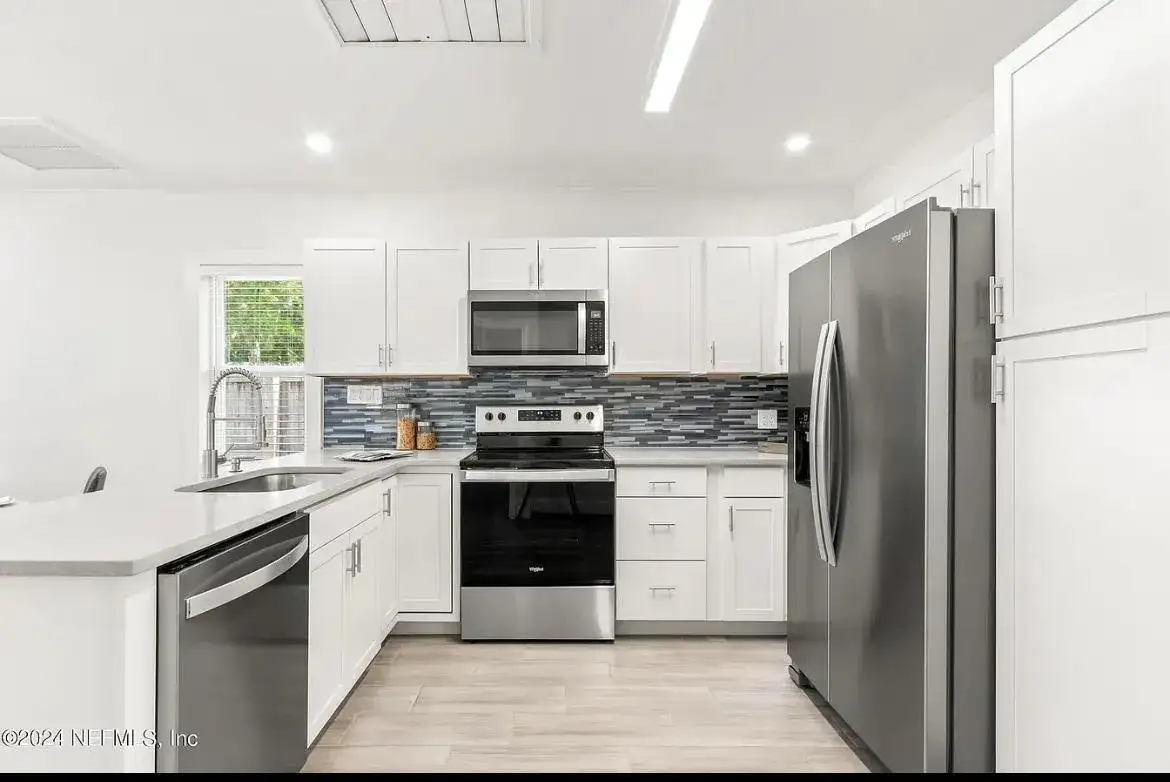 925 S St. John Street, FL 32084 photo 5