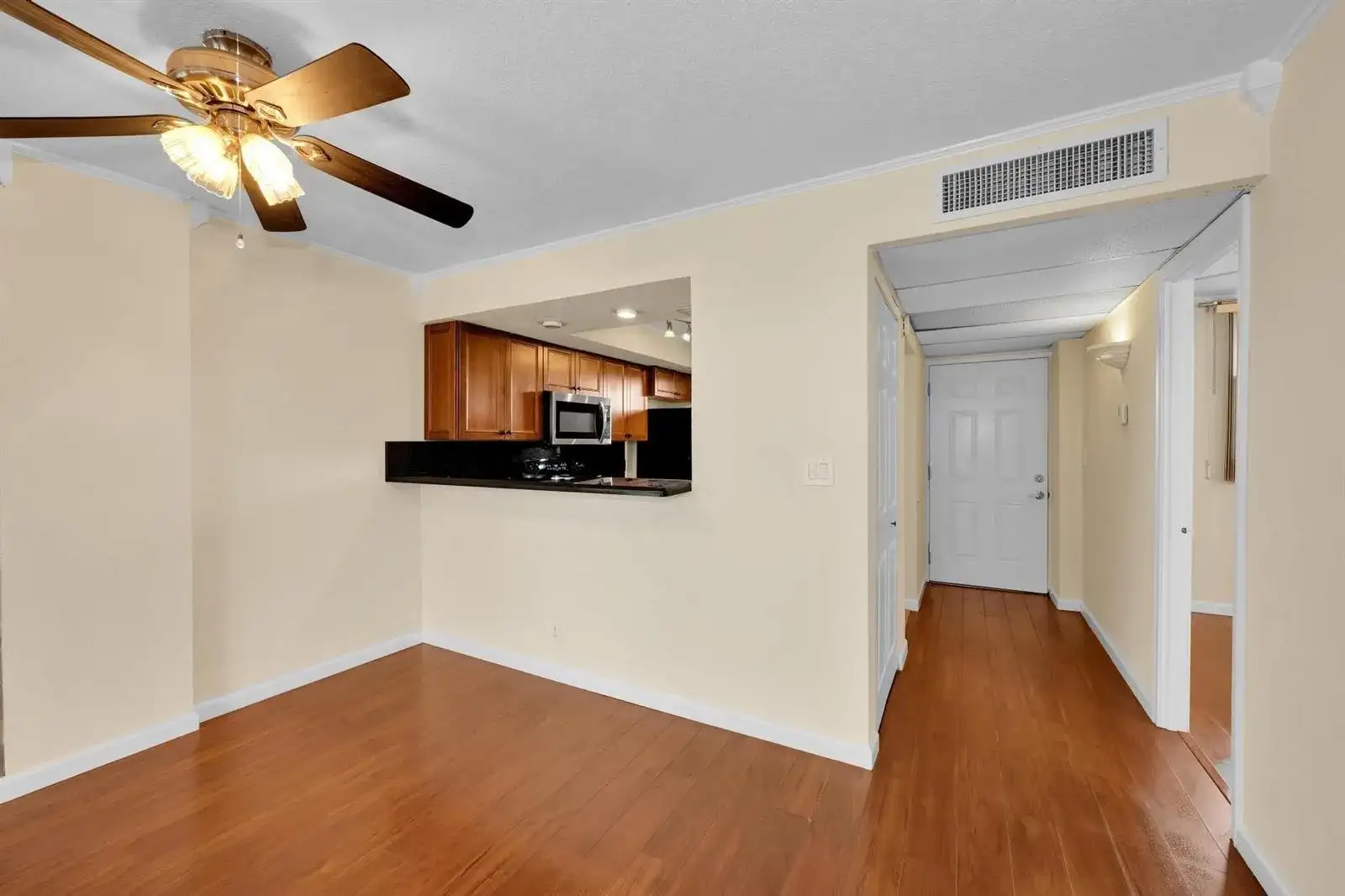 118 Royal Park Drive # 4G, Oakland Park FL 33309 photo 4