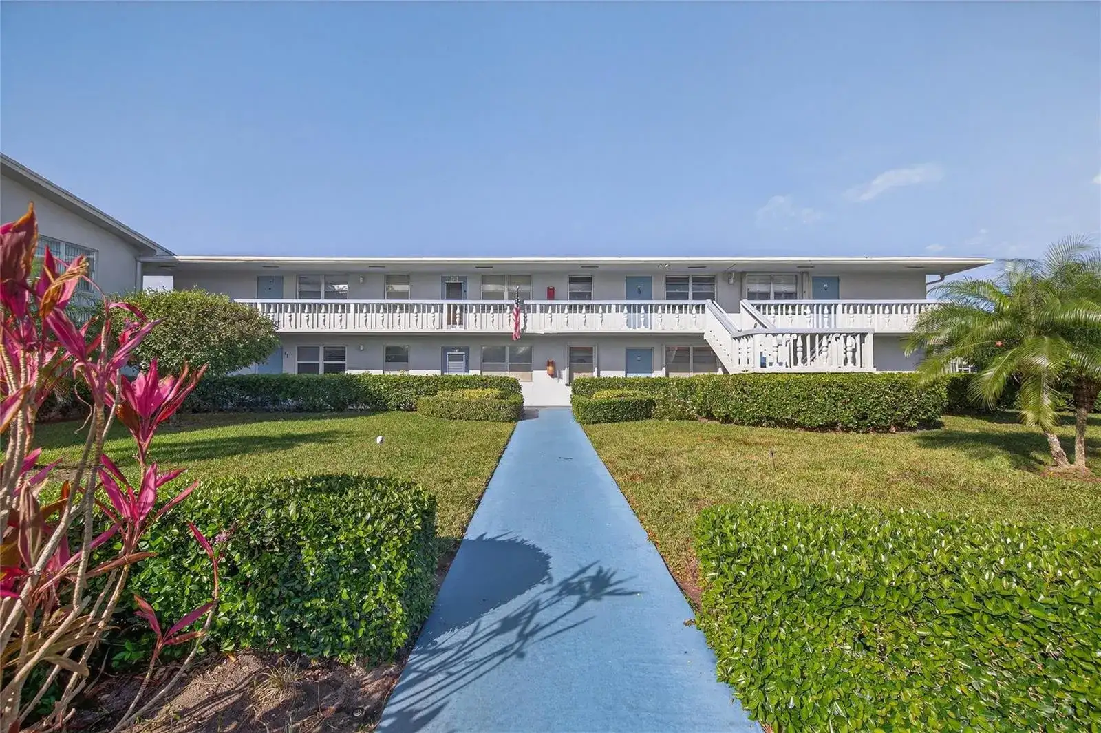 51 Farnham C, Deerfield Beach FL 33442 photo 2
