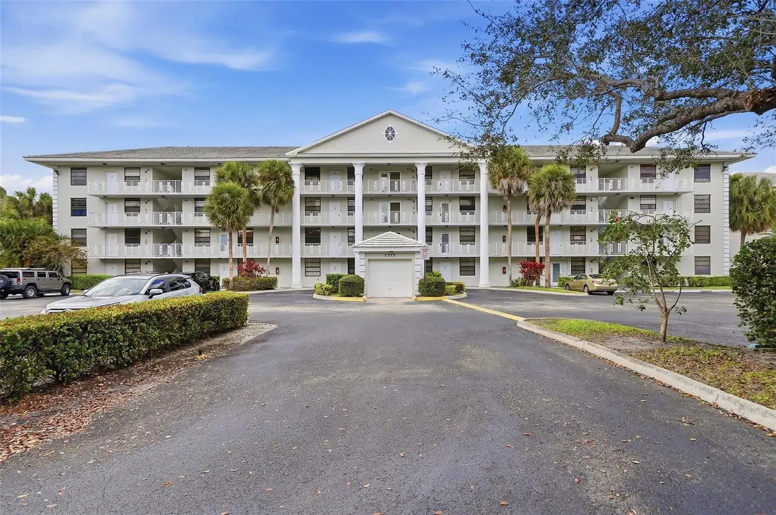 1717 Whitehall Drive # 205, Davie FL 33324 photo 2
