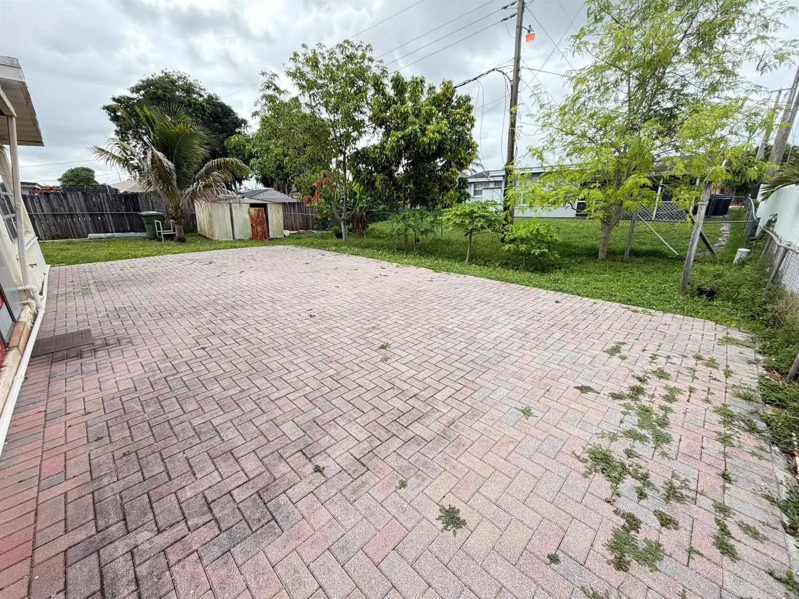 8870 Taft Street, Pembroke Pines FL 33024 photo 5
