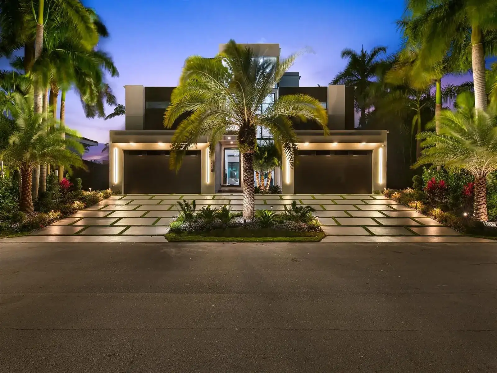 111 Fiesta Way, Fort Lauderdale FL 33301 photo 2