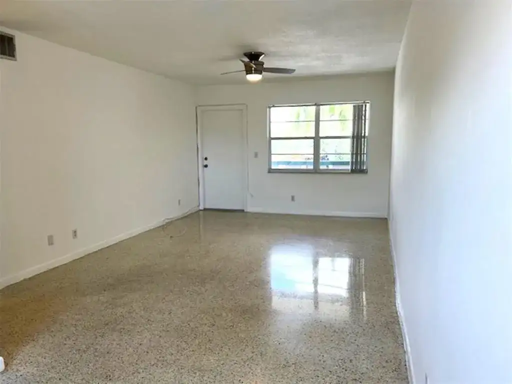 270 NE 40th Street # 26, Oakland Park FL 33334 photo 3