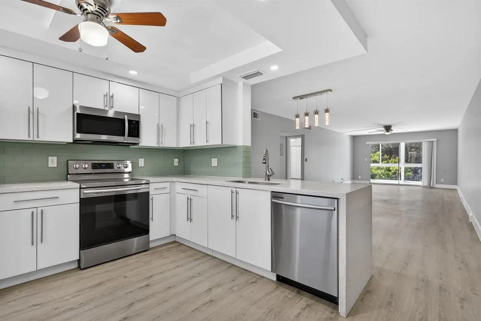 2102 Lucaya Bend # A3, Coconut Creek FL 33066 photo 3