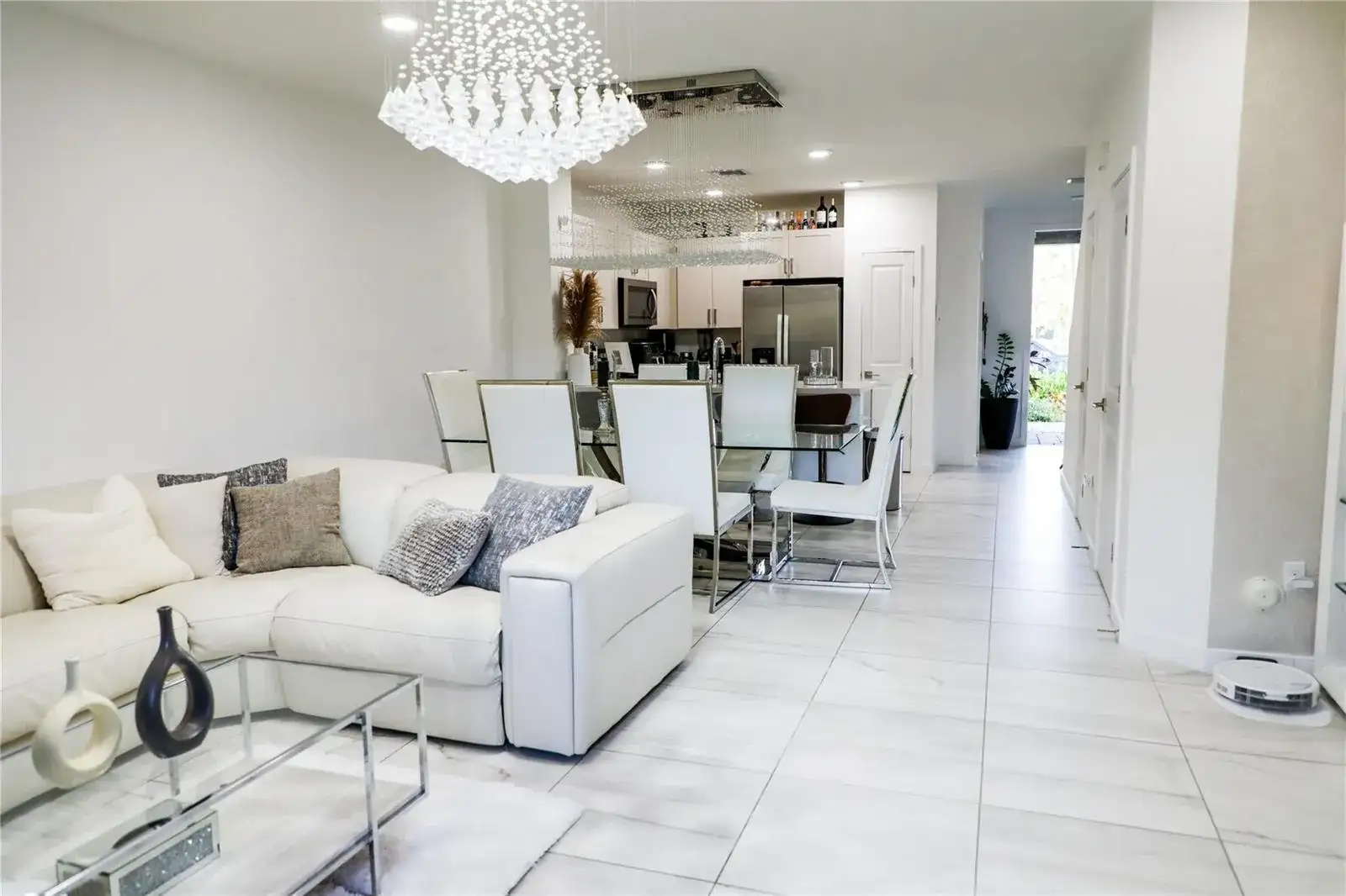 148 SE 5th Court, Deerfield Beach FL 33441 photo 4