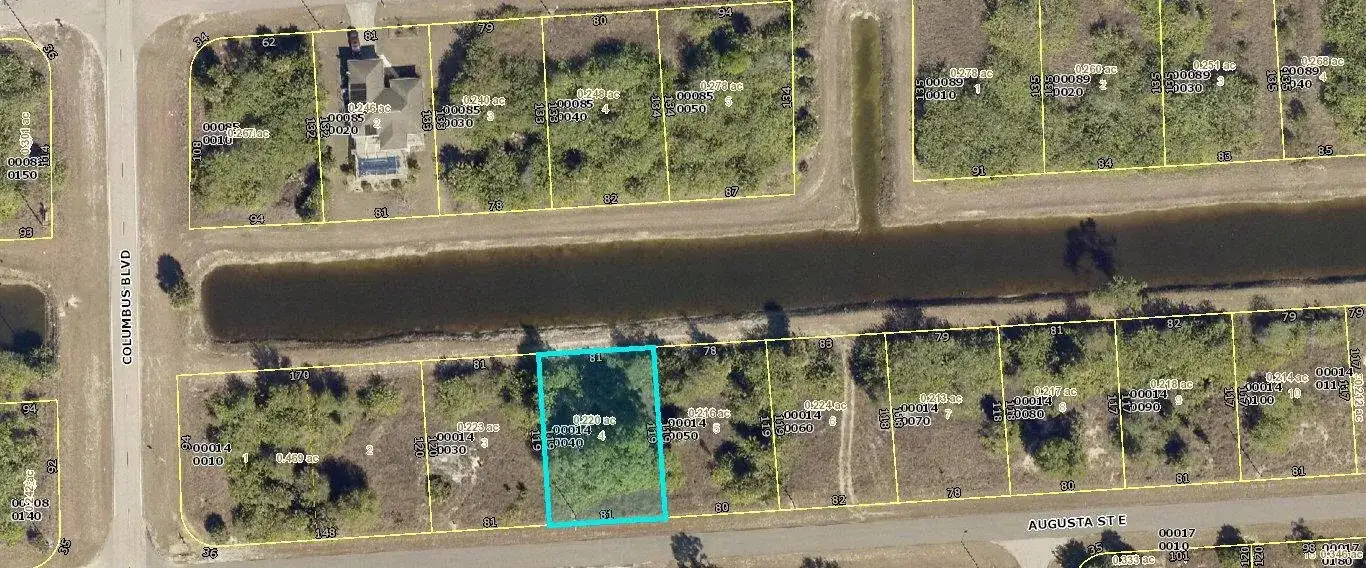 1207 Augusta Street E, Lehigh Acres FL 33974 photo 2