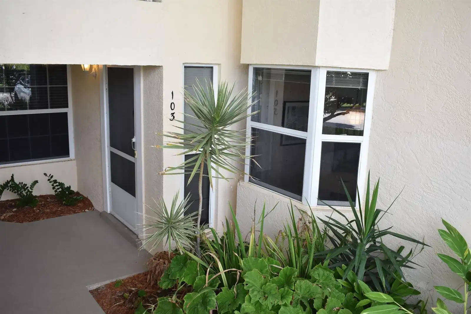 500 Grove Isle Circle # 103, Vero Beach FL 32962 photo 2