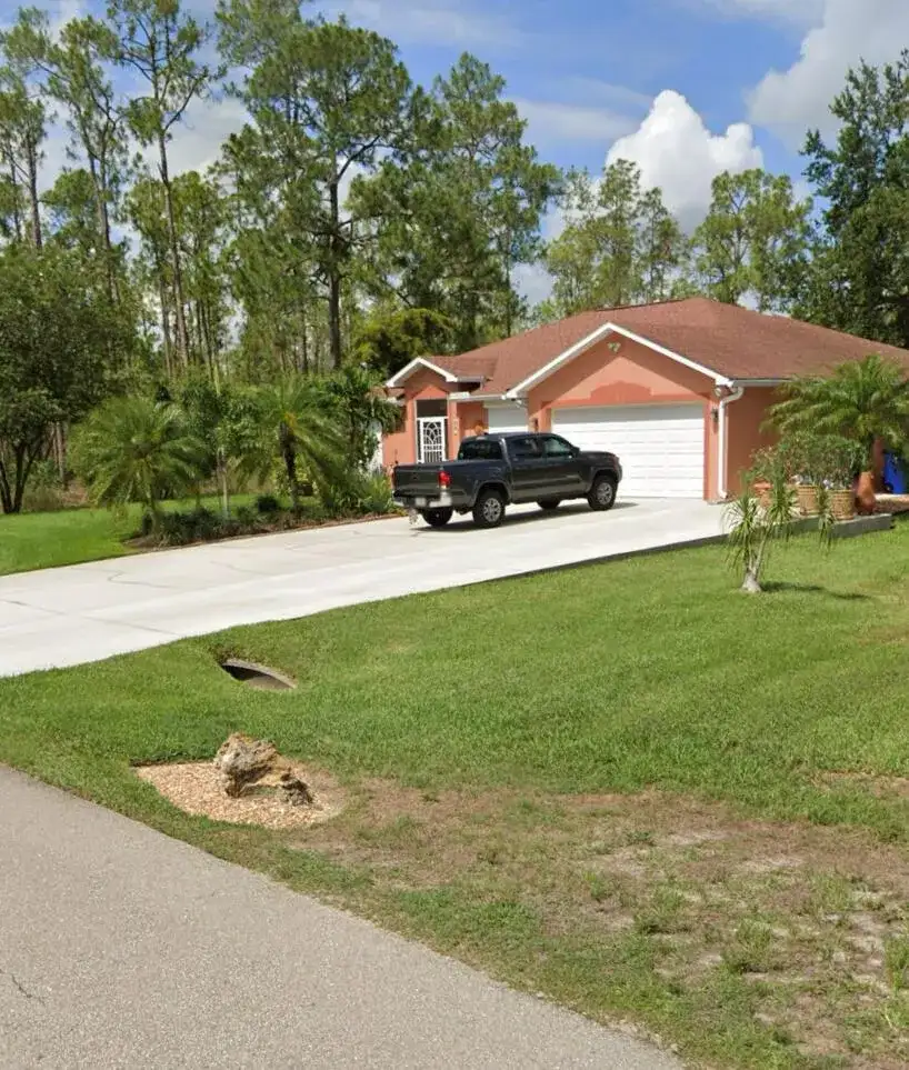 109 Moore Avenue, Lehigh Acres FL 33936 photo 3
