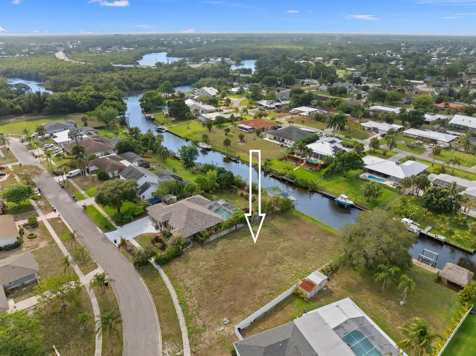420 NE Cornwall Avenue, Port St. Lucie FL 34983 photo 4