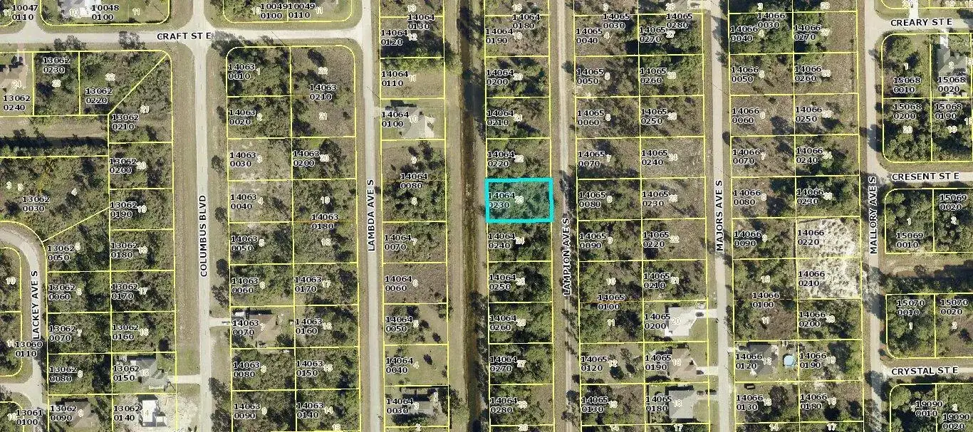 430 Lampion Avenue S, Lehigh Acres FL 33974 photo 2