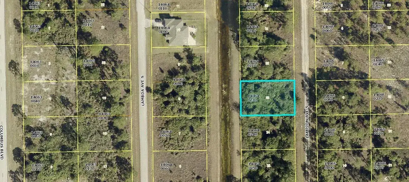 430 Lampion Avenue S, Lehigh Acres FL 33974 photo 3