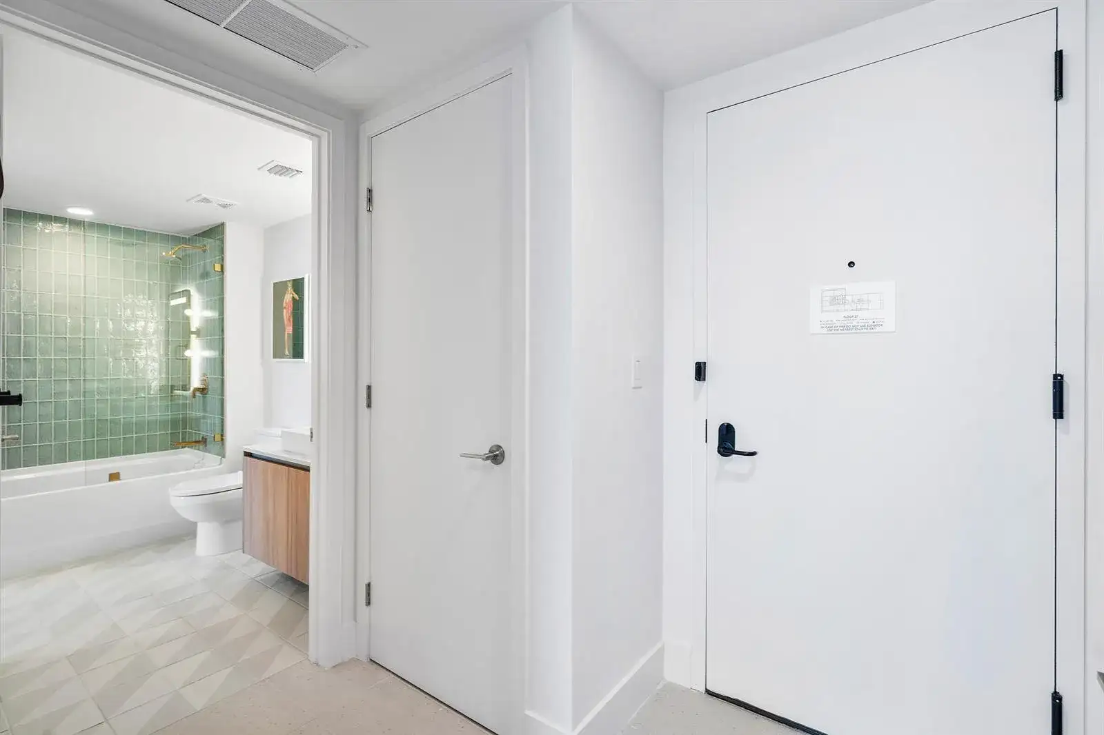601 NE 1st Avenue # 2809, Miami FL 33132 photo 2