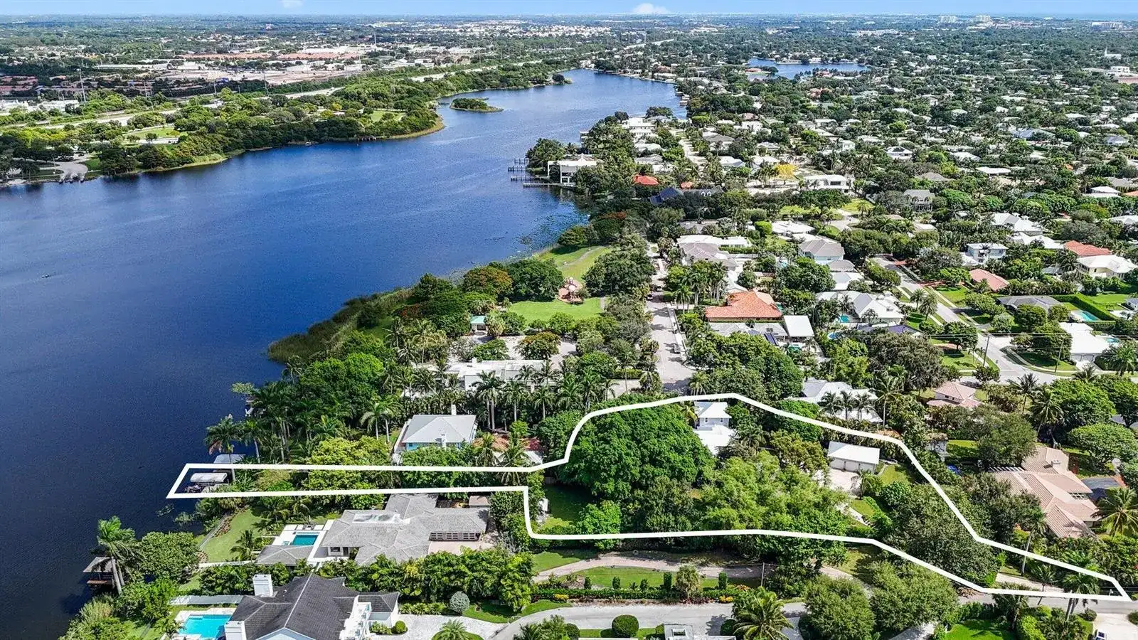 920 Hibiscus Lane, Delray Beach FL 33444 photo 2