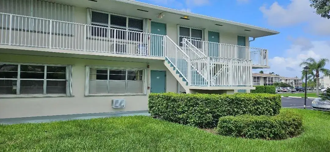 880 W Horizons # 111, Boynton Beach FL 33435 photo 3