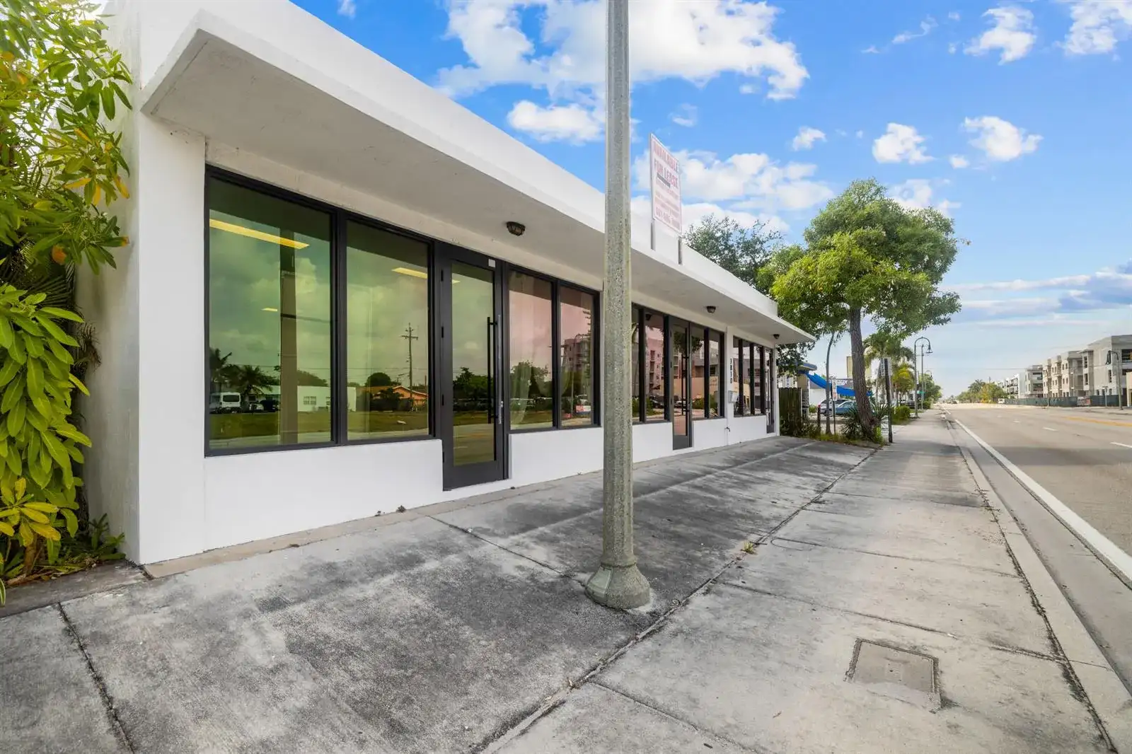 1808/1810 N Dixie Highway, FL 33460 photo 2