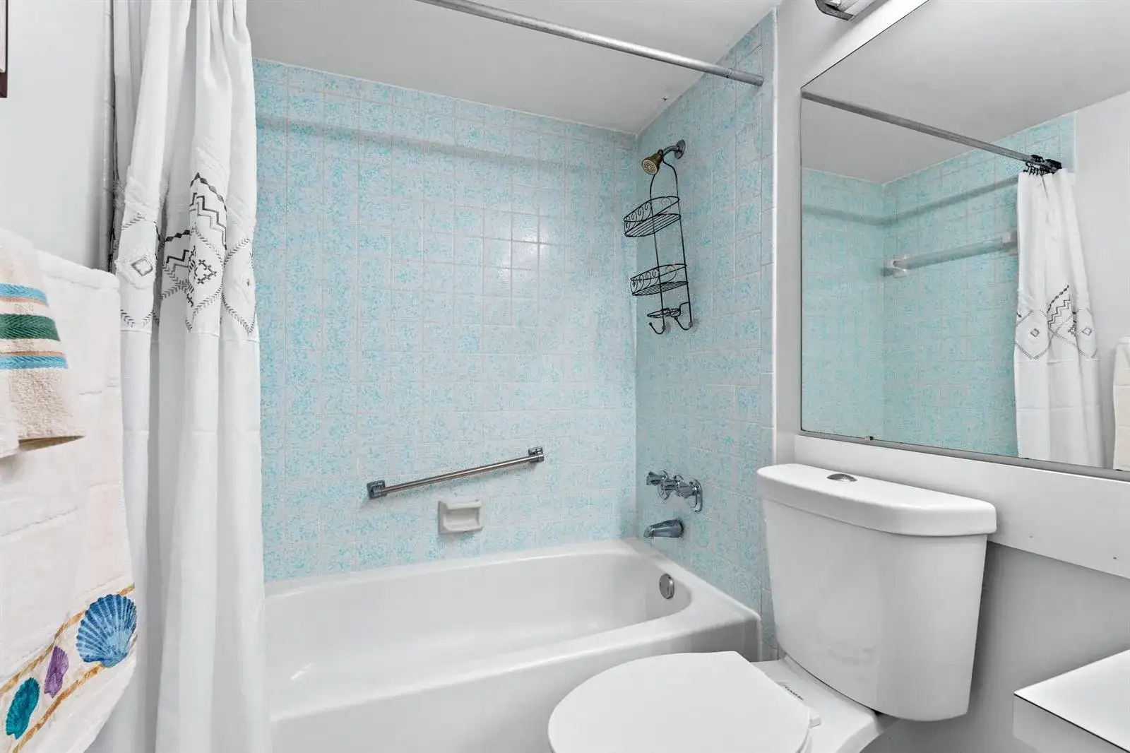 230 Pine Hov Circle # 2, FL 33463 photo 3