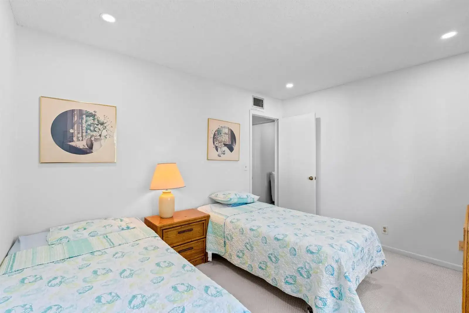 230 Pine Hov Circle # 2, FL 33463 photo 5
