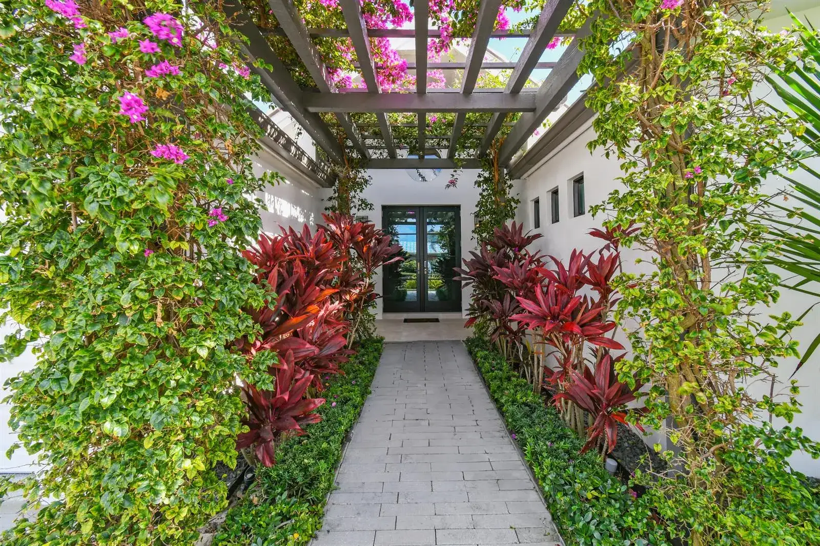 170 Beacon Lane, Jupiter Inlet Colony FL 33469 photo 3