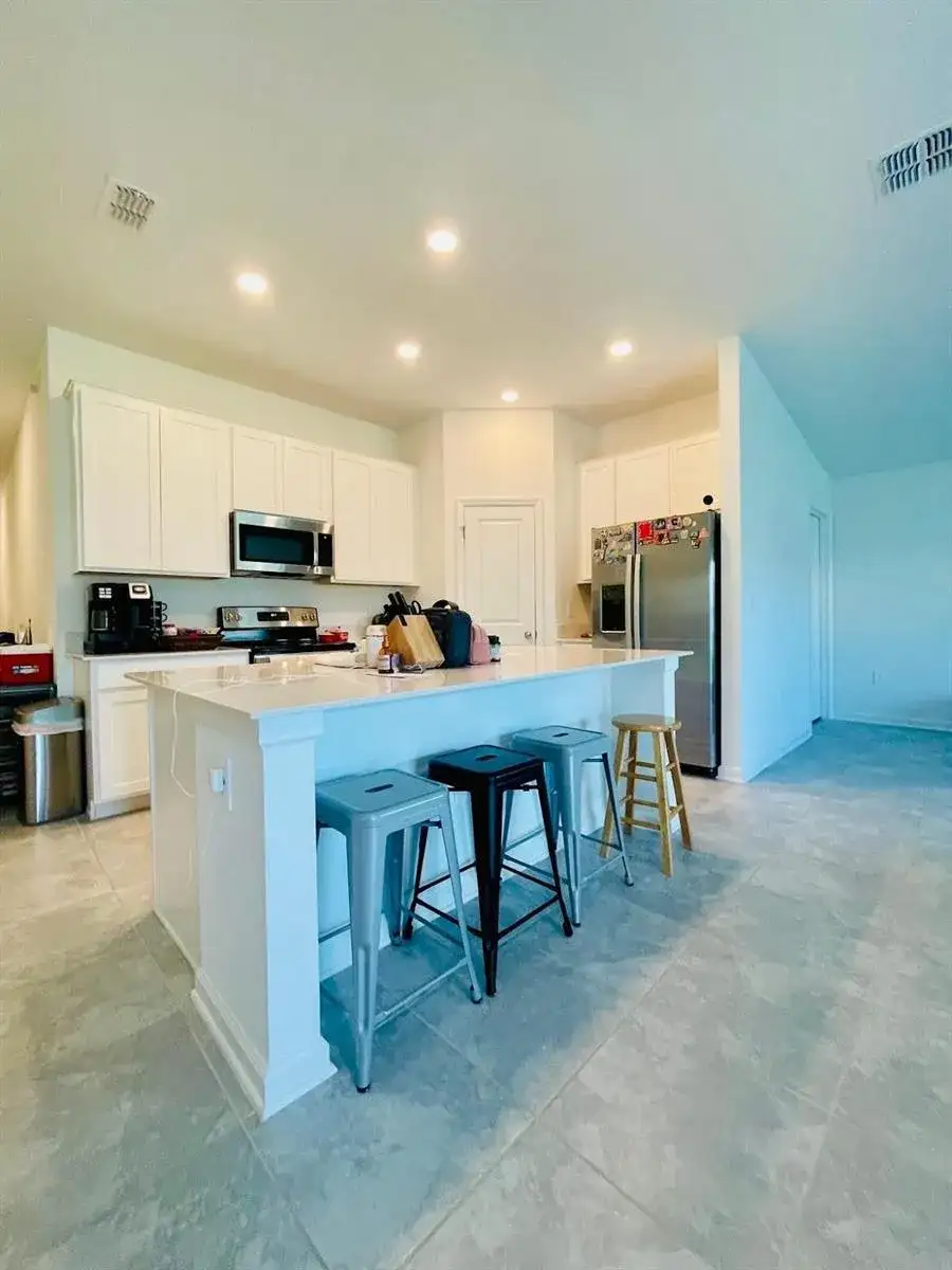 639 Daring Drive, Davenport FL 33837 photo 4