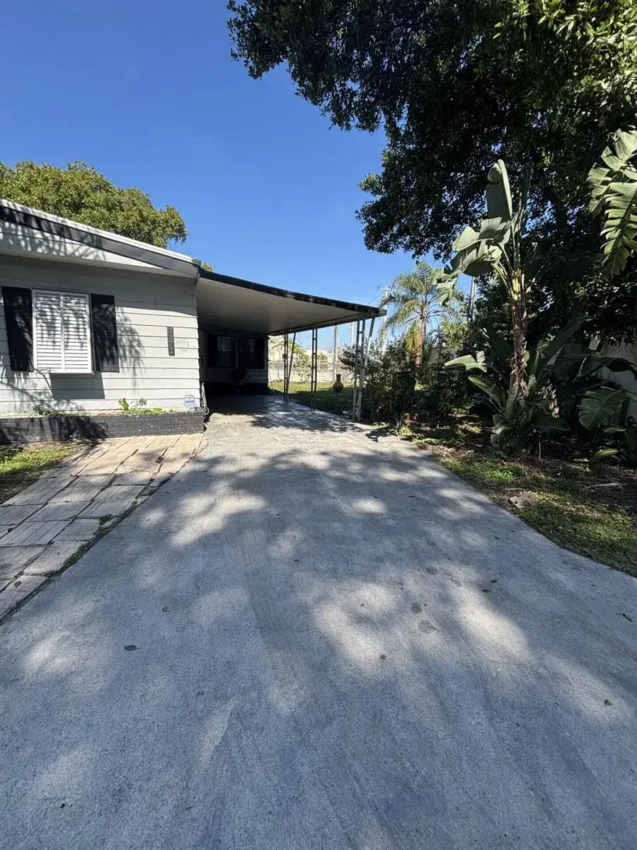 3271 Fairway Drive, Pompano Beach FL 33069 photo 4