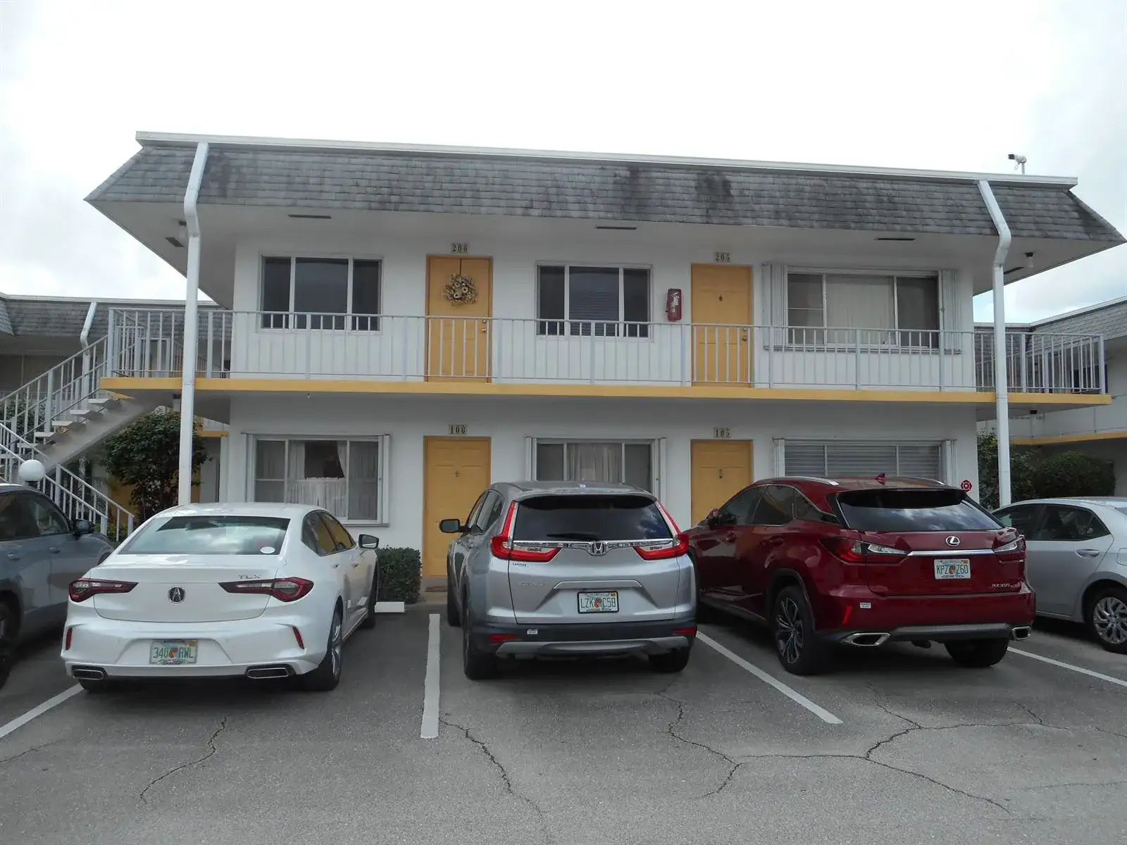 3322 Cynthia Lane # 106, FL 33461 photo 2