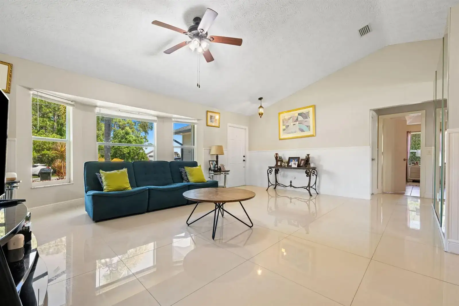932 SE Damask Avenue, Port St. Lucie FL 34983 photo 5