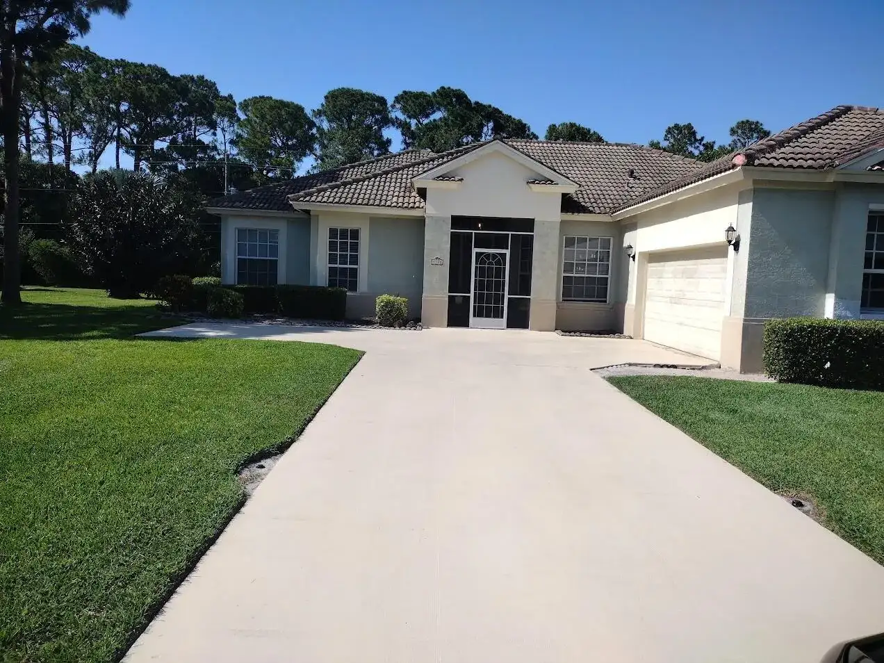 3305 Bent Pine Drive, Fort Pierce FL 34951 photo 2