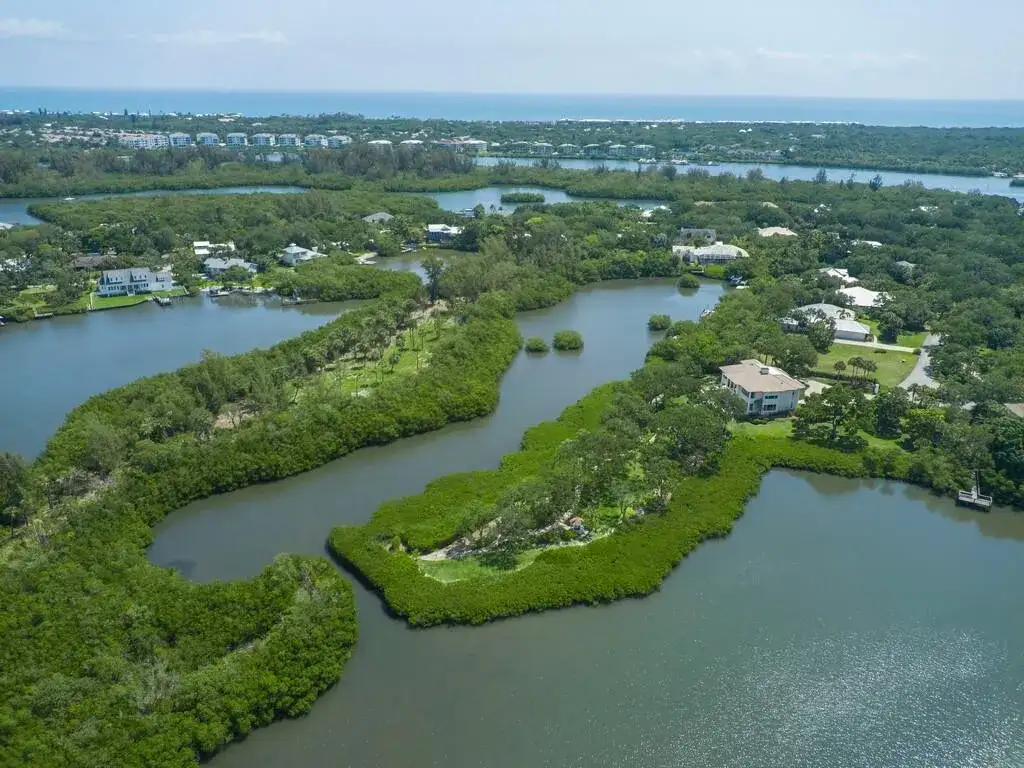 2660 Riverview Court, Vero Beach FL 32963 photo 4