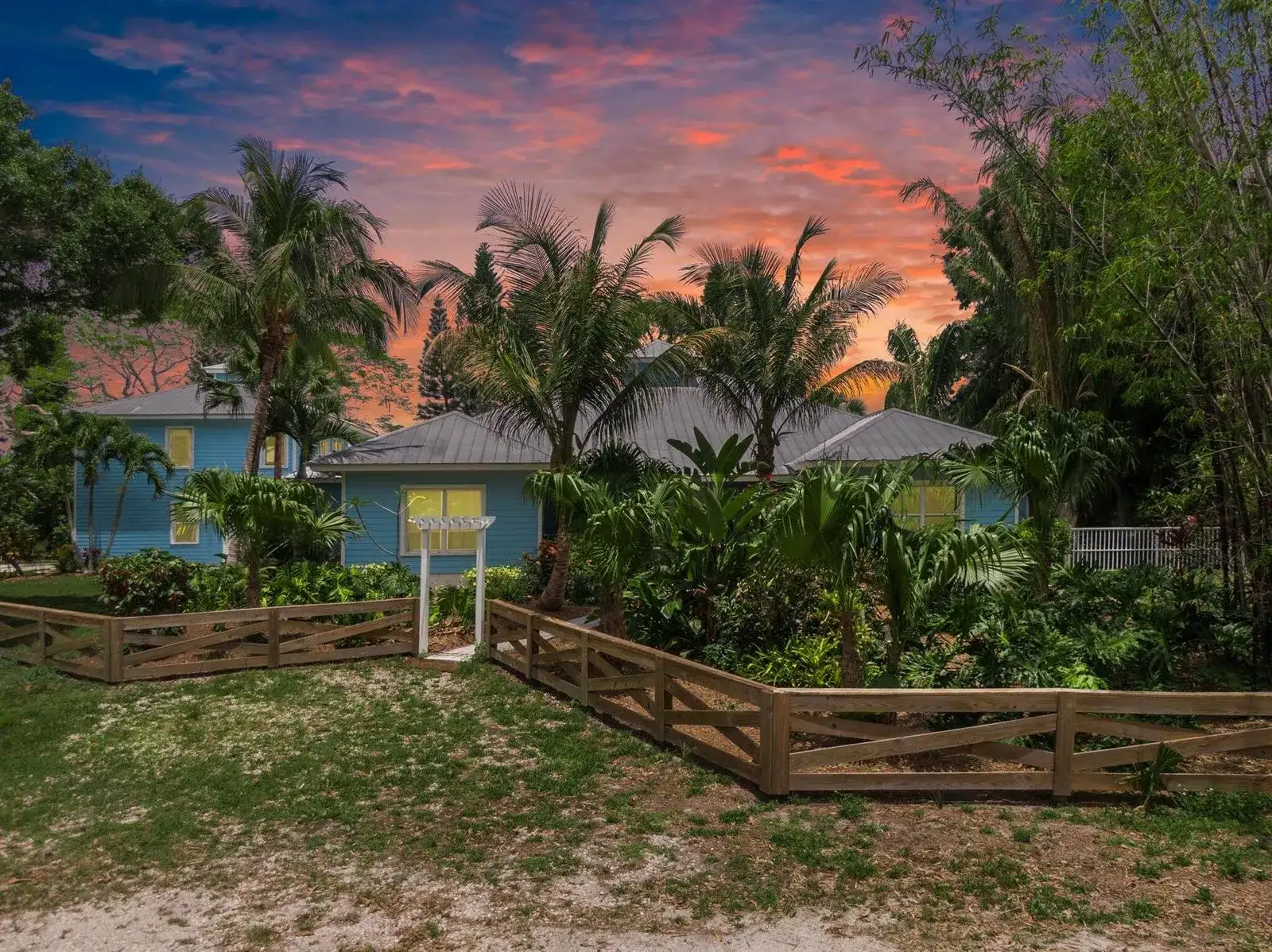 1293 SW Heather Terrace, Stuart FL 34997 photo 2